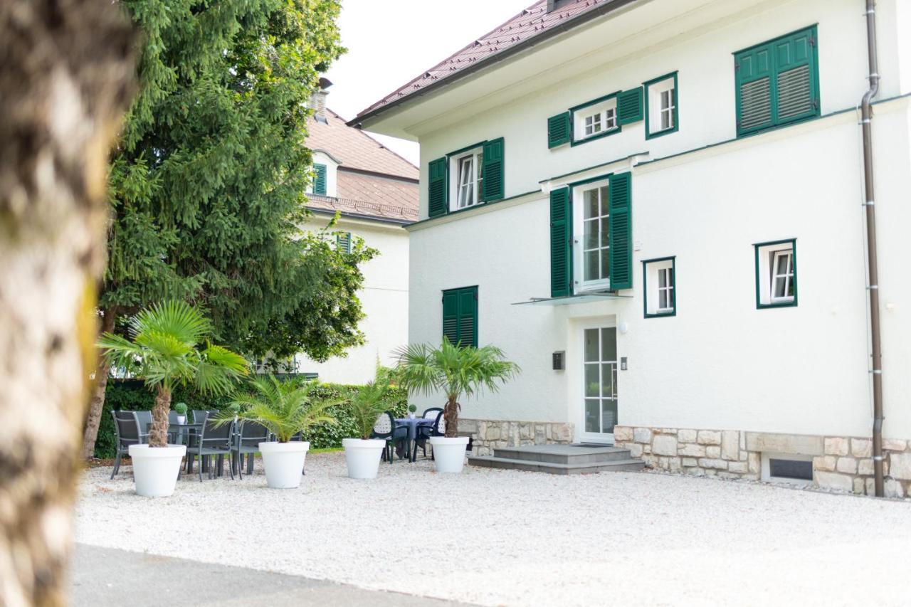Villa Gelbmann - Ferienwohnungen Velden Velden am Woerthersee Exterior photo