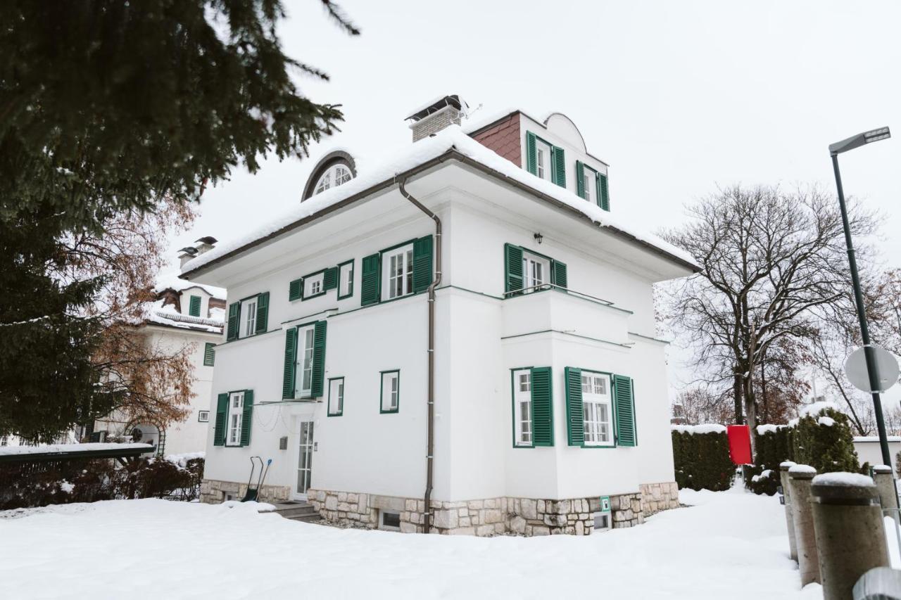 Villa Gelbmann - Ferienwohnungen Velden Velden am Woerthersee Exterior photo